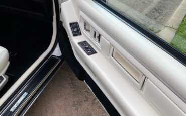Cadillac-Eldorado-1991-Coupe-14