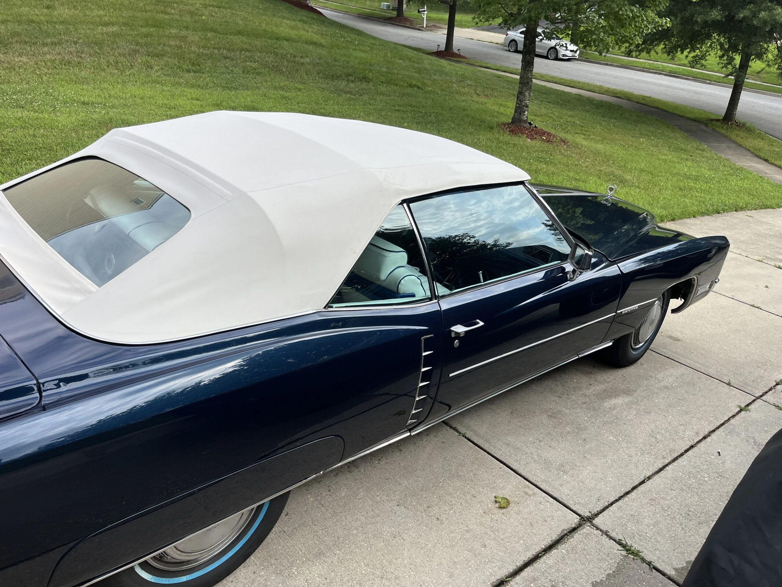 Cadillac-Eldorado-convertible-1971-Blue-White-6