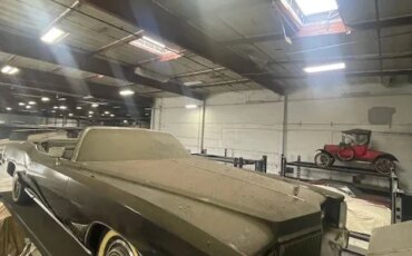 Cadillac-Eldorado-convertible-1976-Black-Black-2