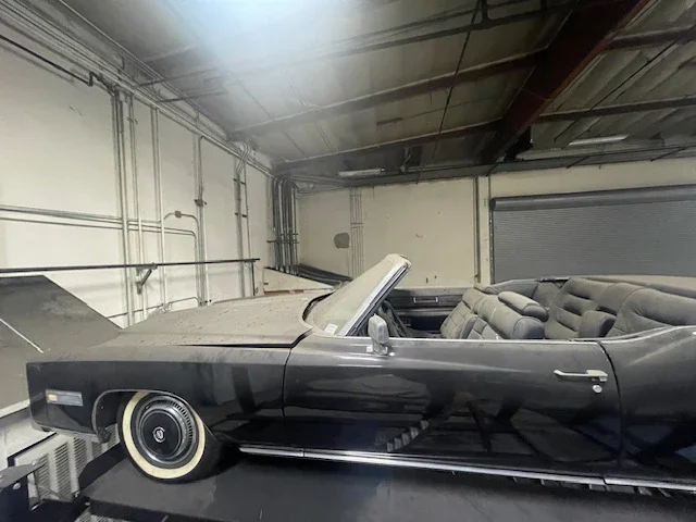 Cadillac-Eldorado-convertible-1976-Black-Black-4