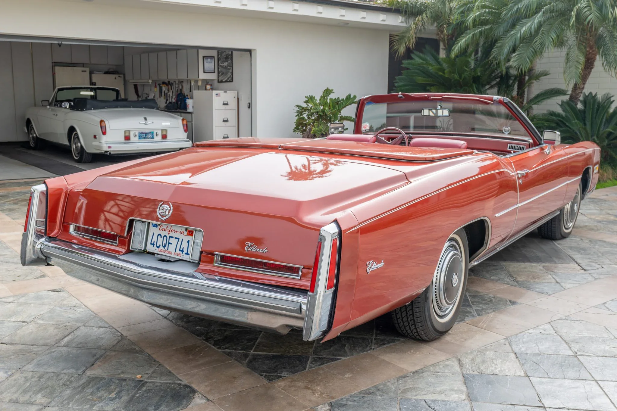 Cadillac-Eldorado-convertible-1976-Red-Red-10