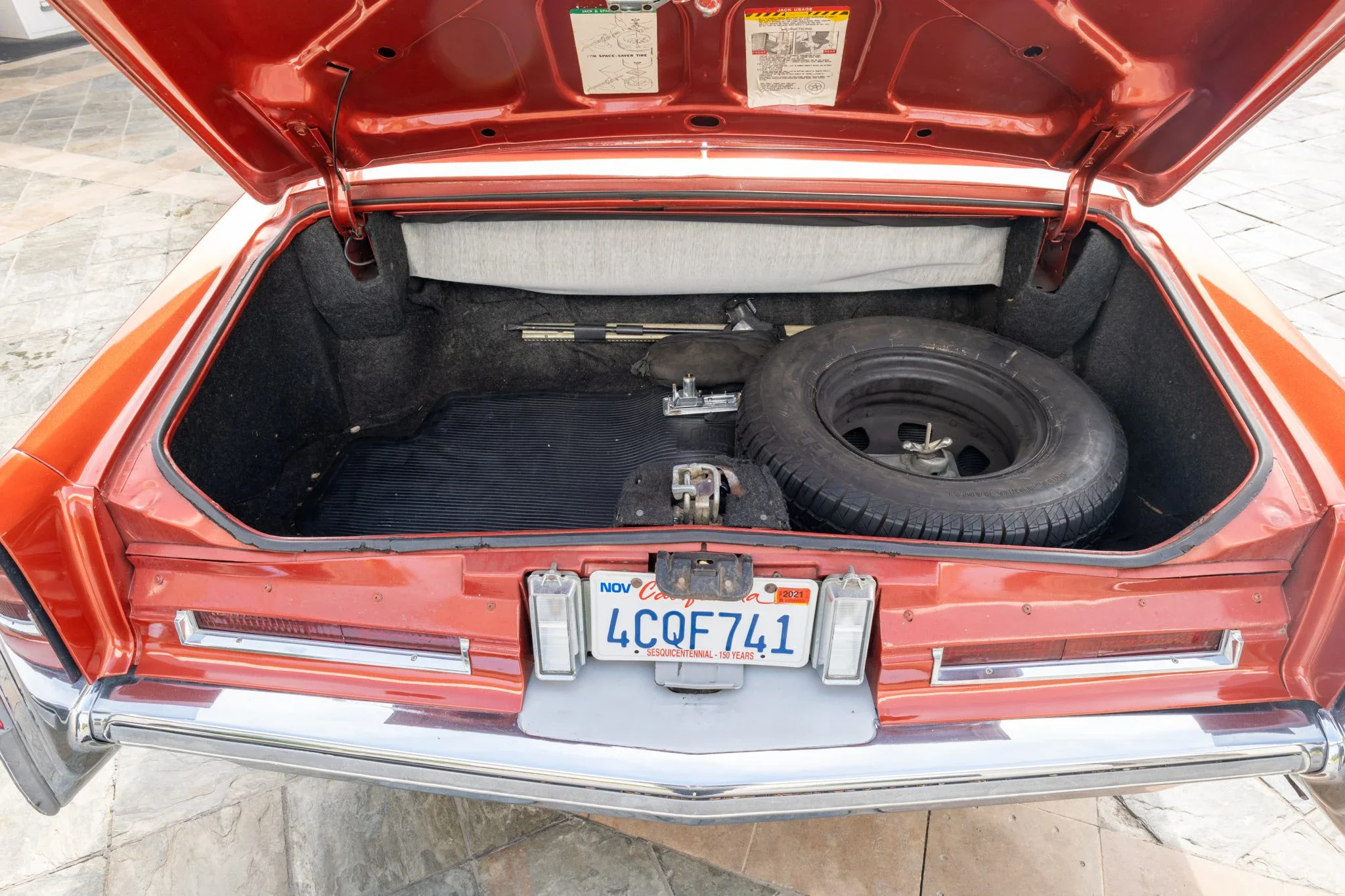 Cadillac-Eldorado-convertible-1976-Red-Red-13