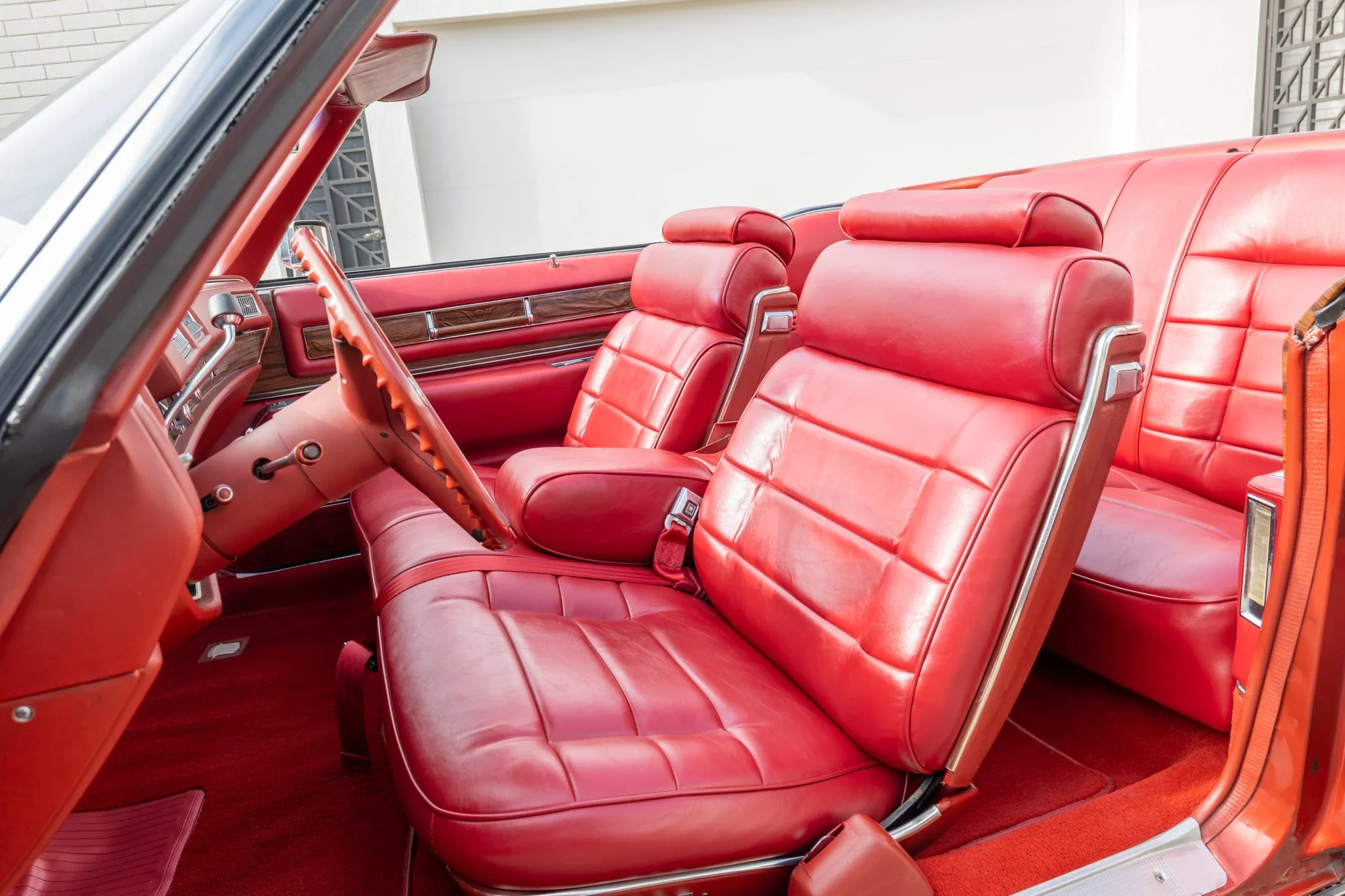Cadillac-Eldorado-convertible-1976-Red-Red-2
