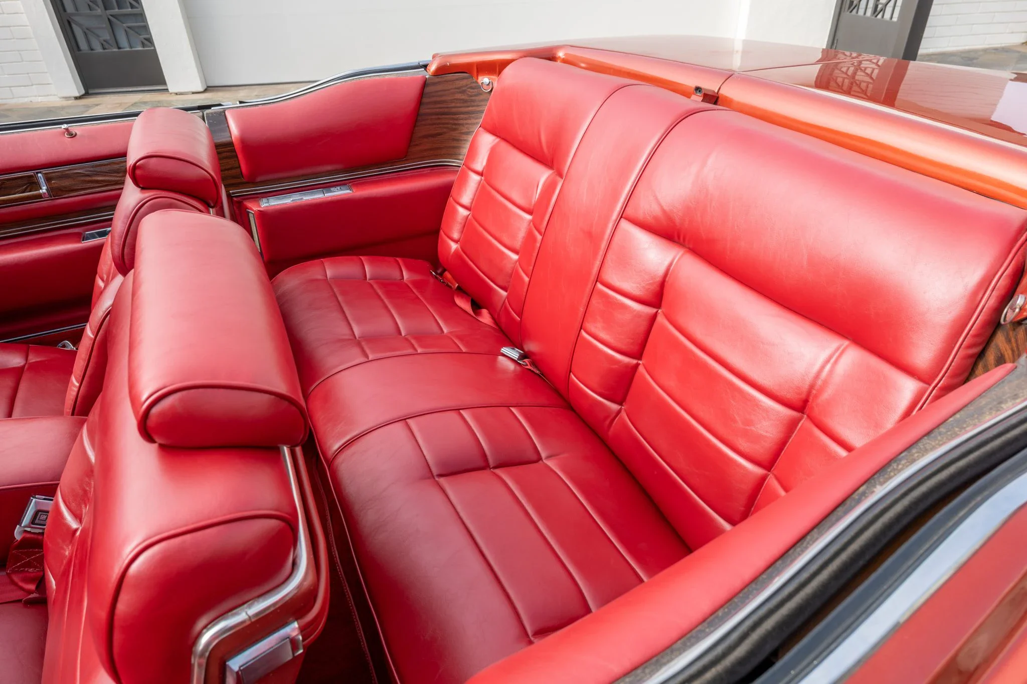 Cadillac-Eldorado-convertible-1976-Red-Red-3