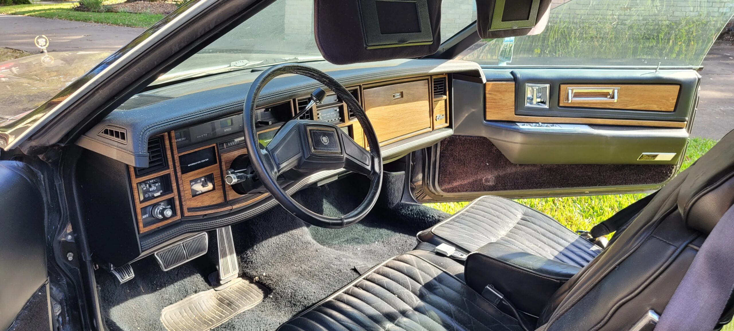 Cadillac-Eldorado-coupe-1985-Black-Black-16