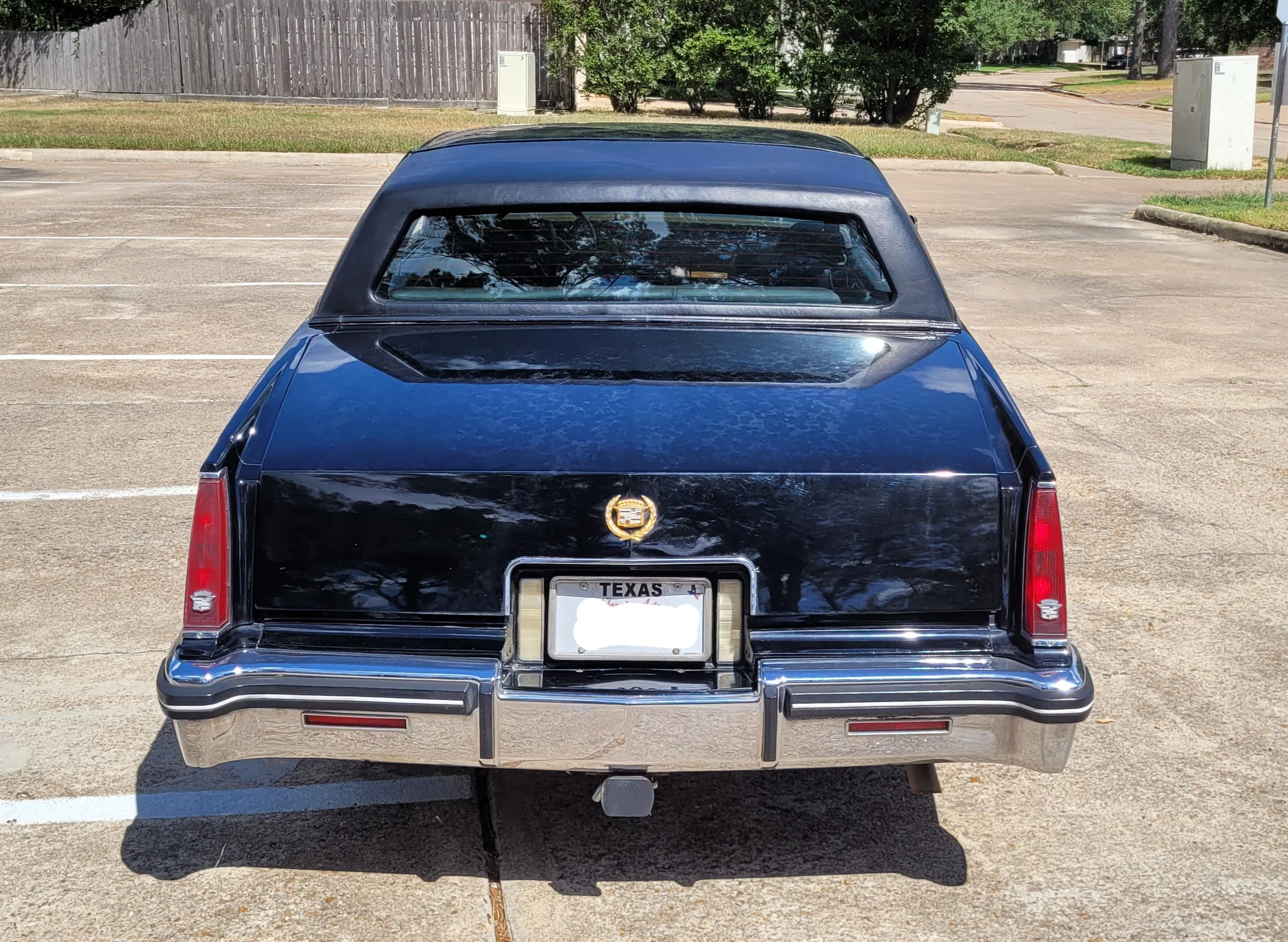 Cadillac-Eldorado-coupe-1985-Black-Black-9