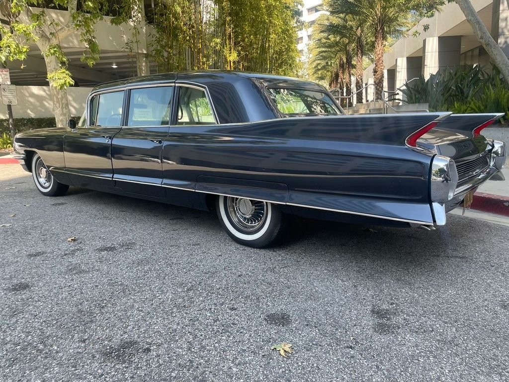 Cadillac-Fleetwood-1962-Limousine-10