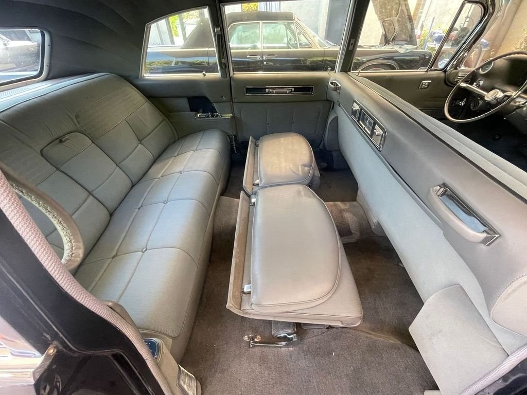 Cadillac-Fleetwood-1962-Limousine-15