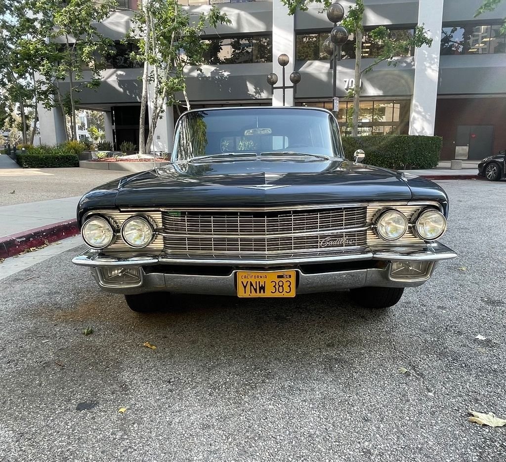 Cadillac-Fleetwood-1962-Limousine-2