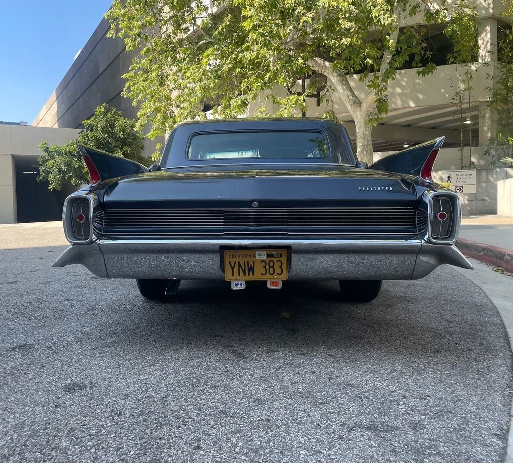 Cadillac-Fleetwood-1962-Limousine-8