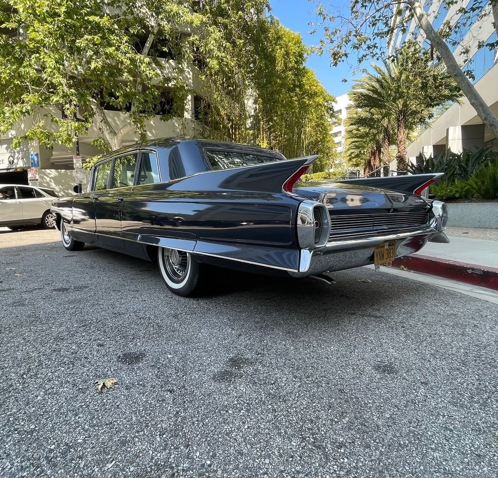 Cadillac-Fleetwood-1962-Limousine-9