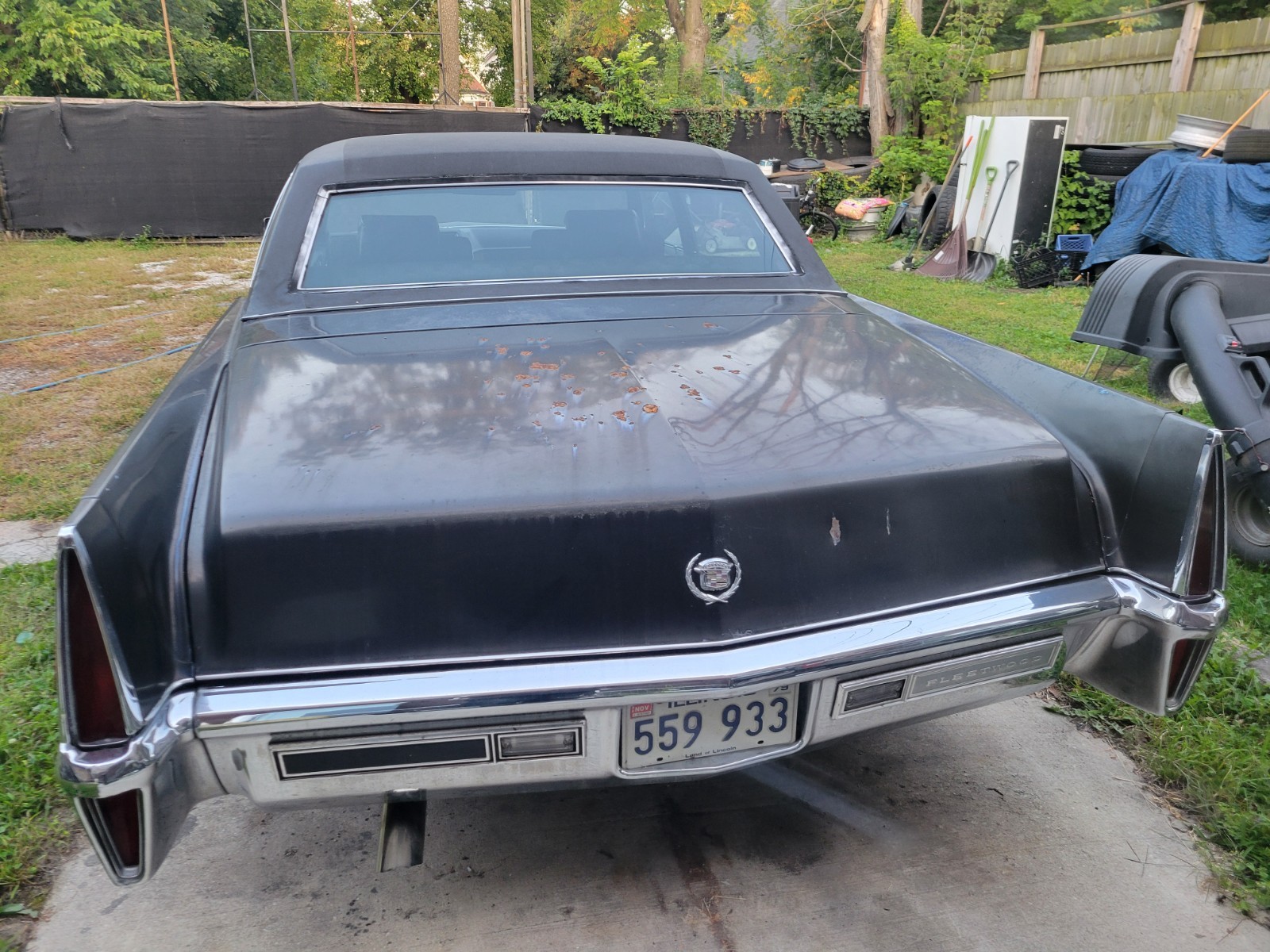Cadillac-Fleetwood-1970-Sedan-3