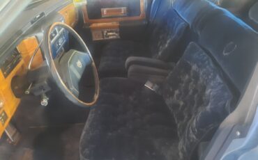 Cadillac-Fleetwood-1980-Sedan-13