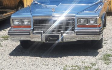 Cadillac-Fleetwood-1980-Sedan-18