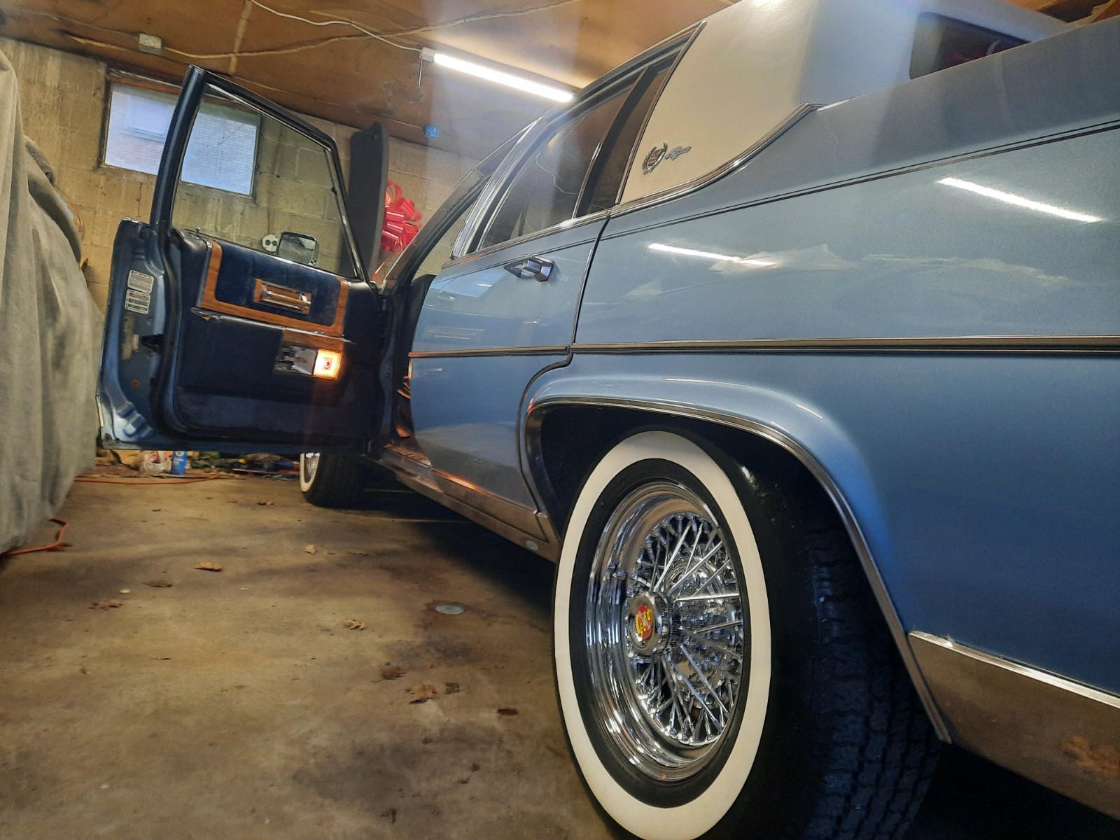 Cadillac-Fleetwood-1980-Sedan-19