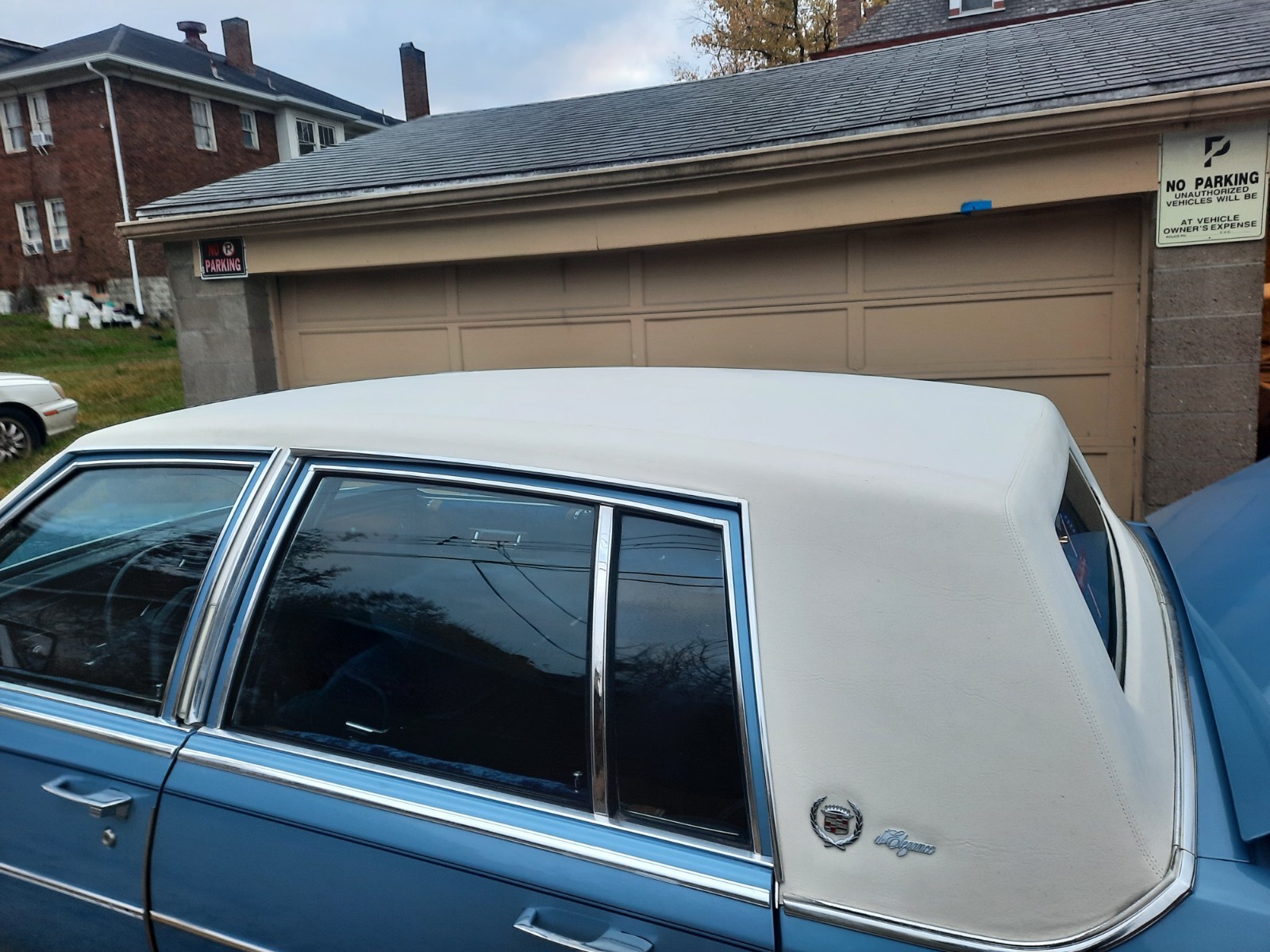 Cadillac-Fleetwood-1980-Sedan-22