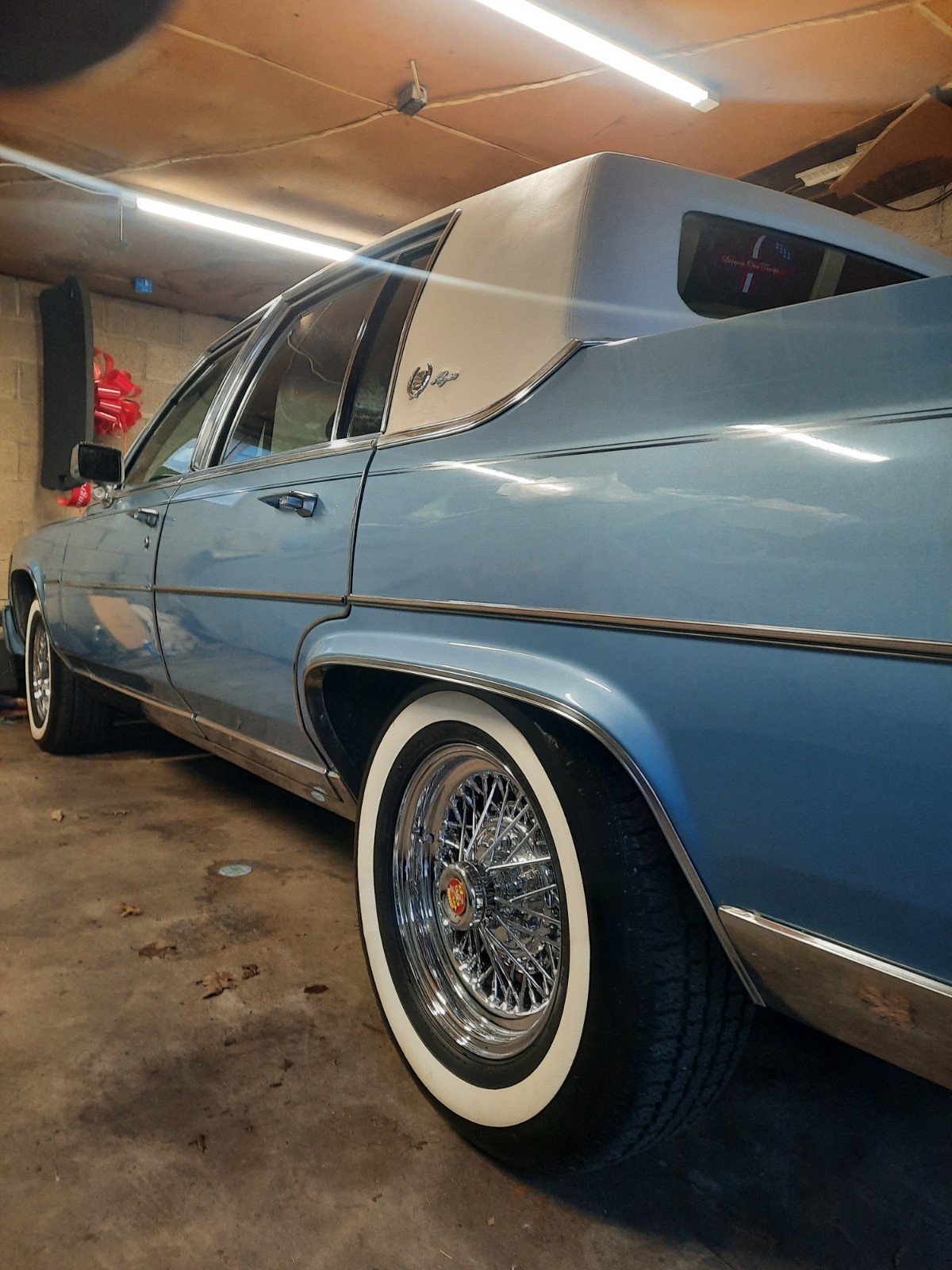 Cadillac-Fleetwood-1980-Sedan