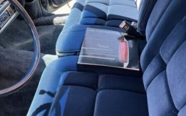 Cadillac-Fleetwood-1986-Blue-Blue-3