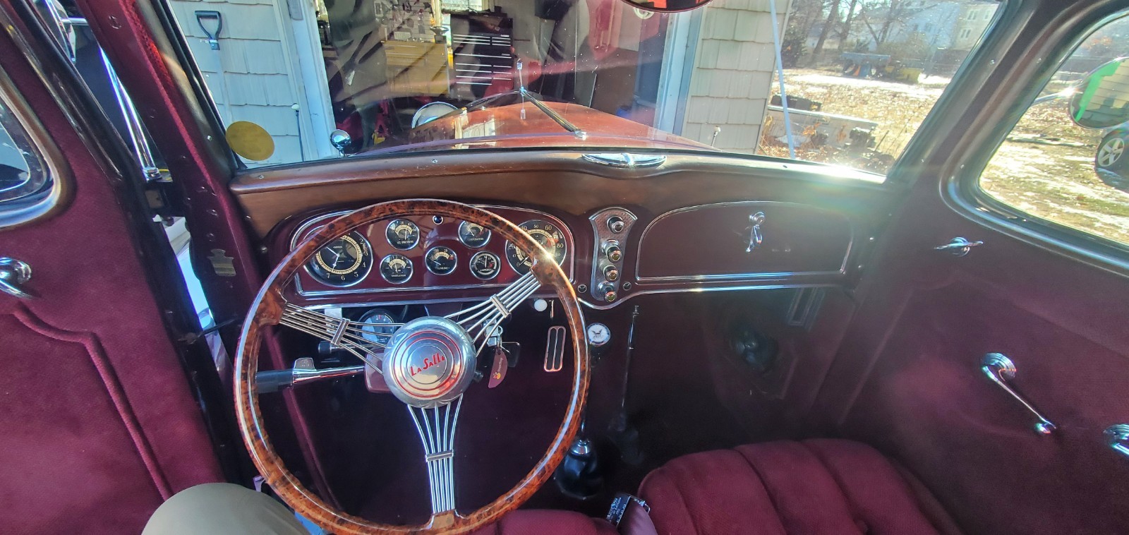 Cadillac-LASALLE-1933-LASALLE-8