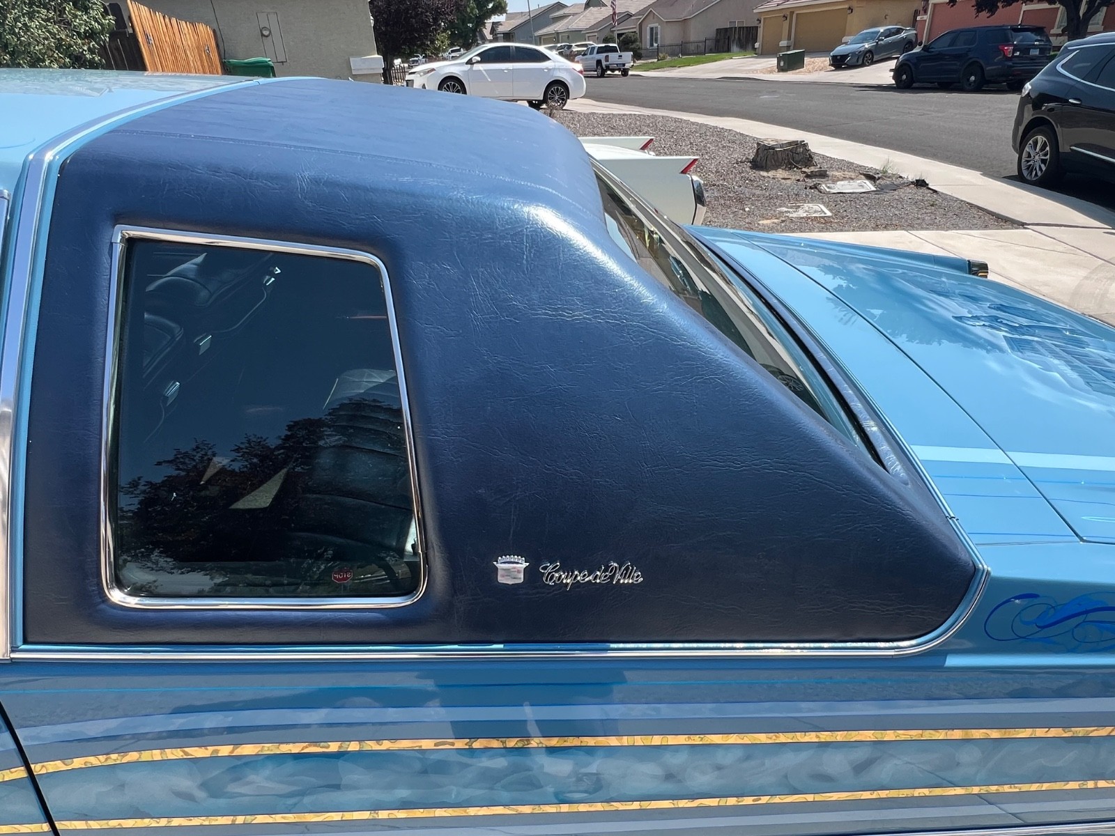 Cadillac-Other-1977-Coupe-12