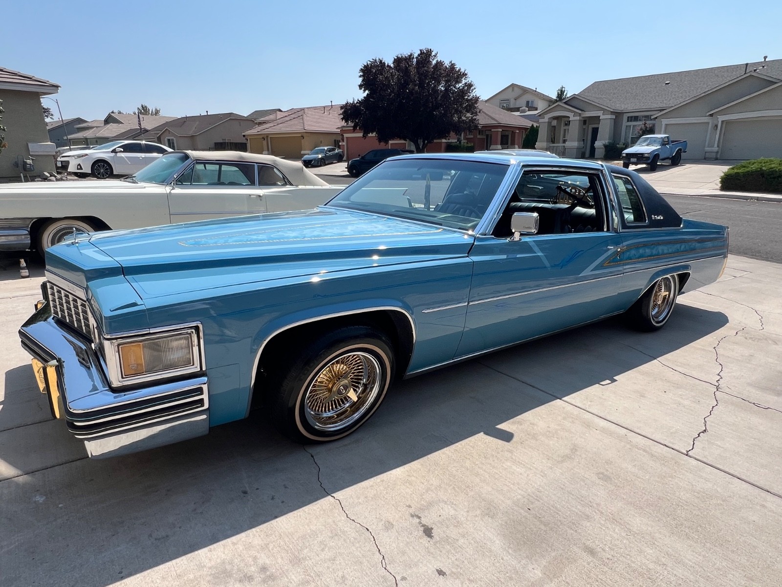 Cadillac-Other-1977-Coupe-18