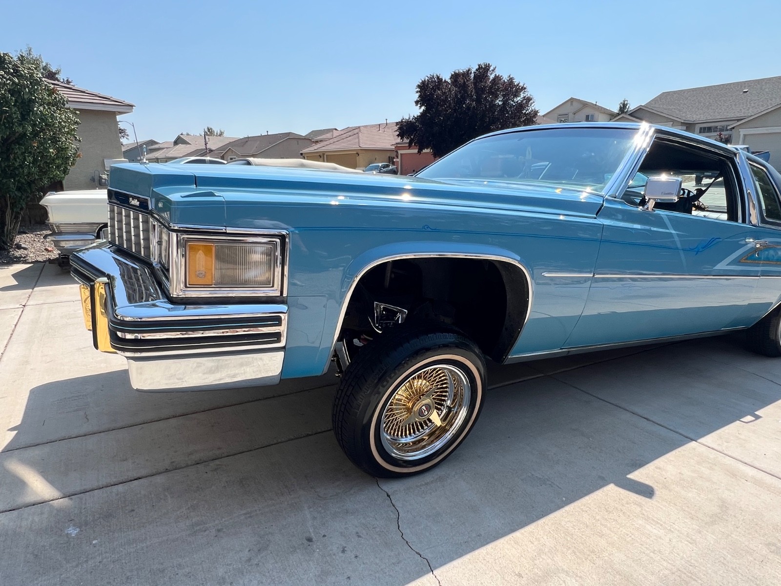 Cadillac-Other-1977-Coupe-20