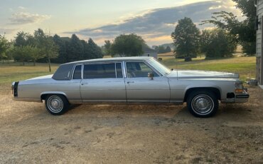 Cadillac-Other-cadillac-models-1984-Silver-Blue-3