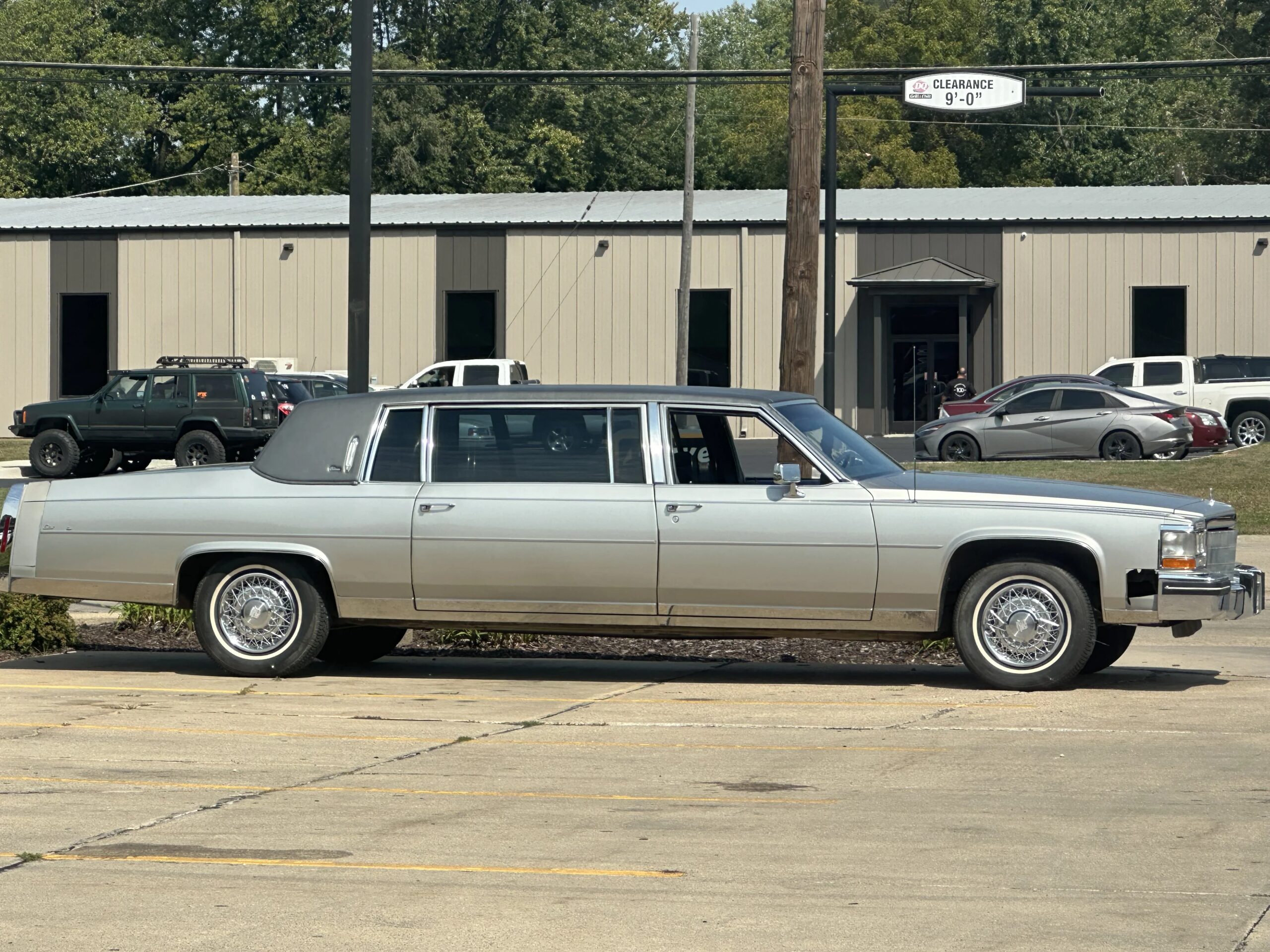 Cadillac-Other-cadillac-models-1984-Silver-Blue