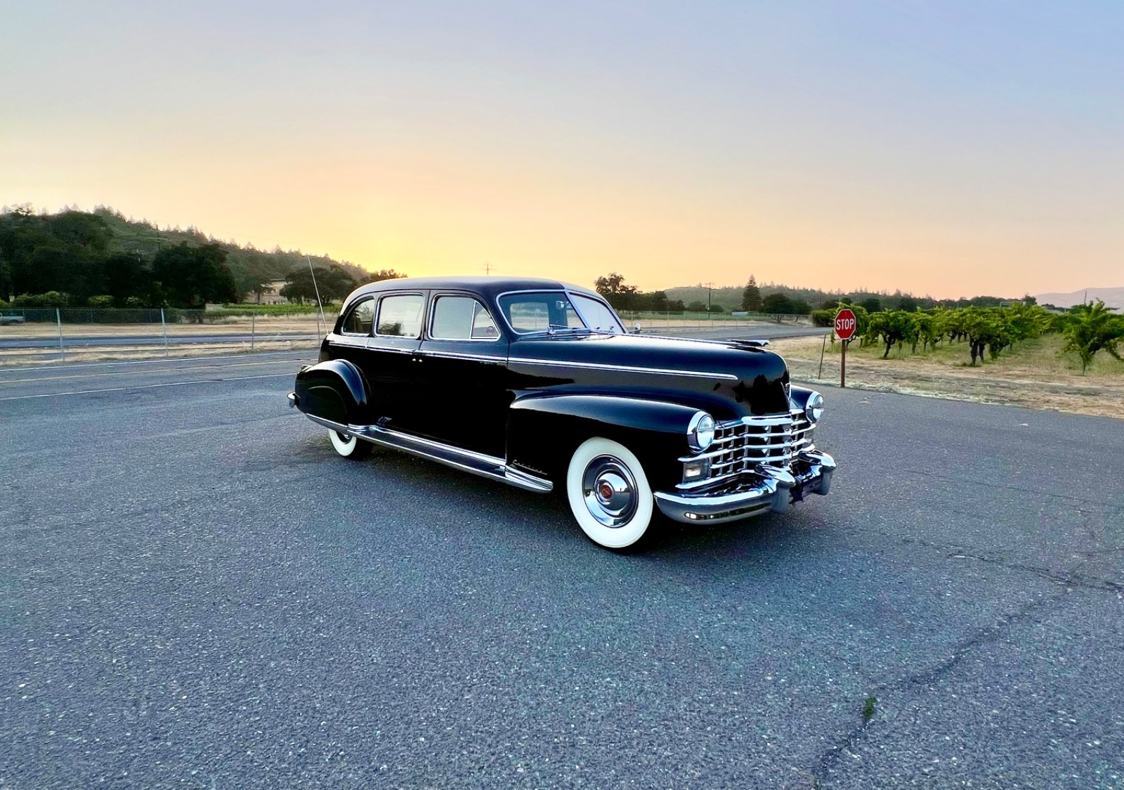 Cadillac-SERIES-75-LIMOUSINE-1948-Limousine-1