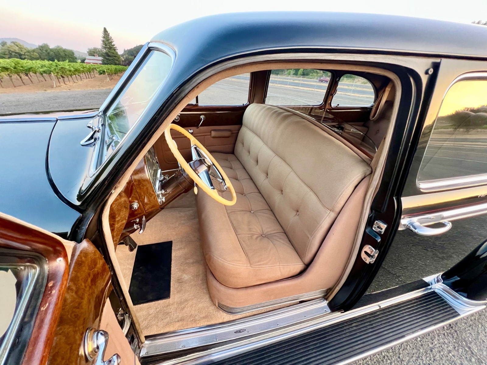Cadillac-SERIES-75-LIMOUSINE-1948-Limousine-15