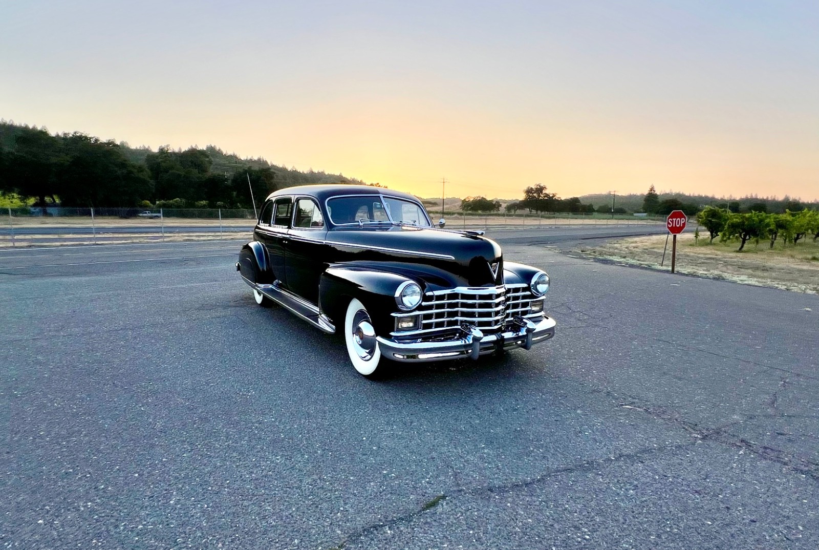 Cadillac-SERIES-75-LIMOUSINE-1948-Limousine-2