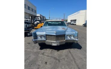 Cadillac-Sedan-1970-Blue-Blue-2