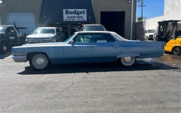 Cadillac-Sedan-1970-Blue-Blue-3