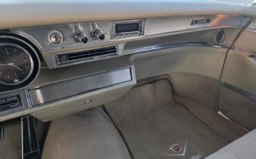 Cadillac-Sedan-deville-1966-Beige-Beige-11