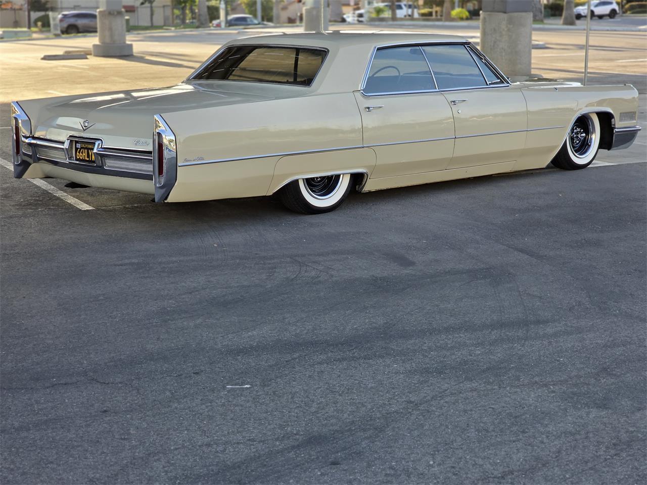 Cadillac-Sedan-deville-1966-Beige-Beige-2