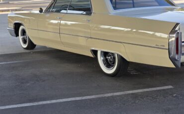 Cadillac-Sedan-deville-1966-Beige-Beige-3