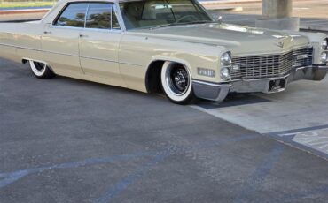 Cadillac-Sedan-deville-1966-Beige-Beige