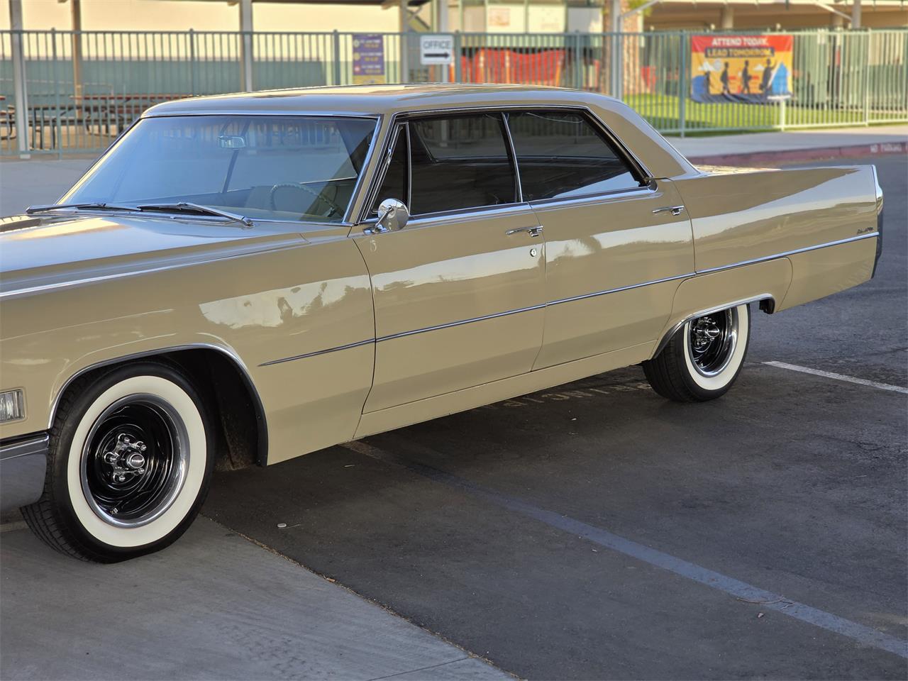 Cadillac-Sedan-deville-1966-Beige-Beige-4