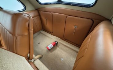 Cadillac-Series-60-1937-Sudan-Blue-Saddle-30