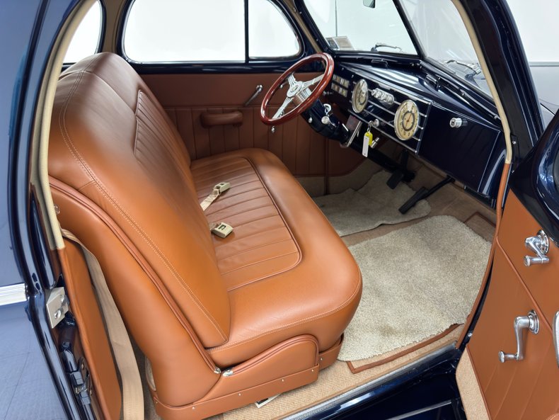 Cadillac-Series-60-1937-Sudan-Blue-Saddle-33
