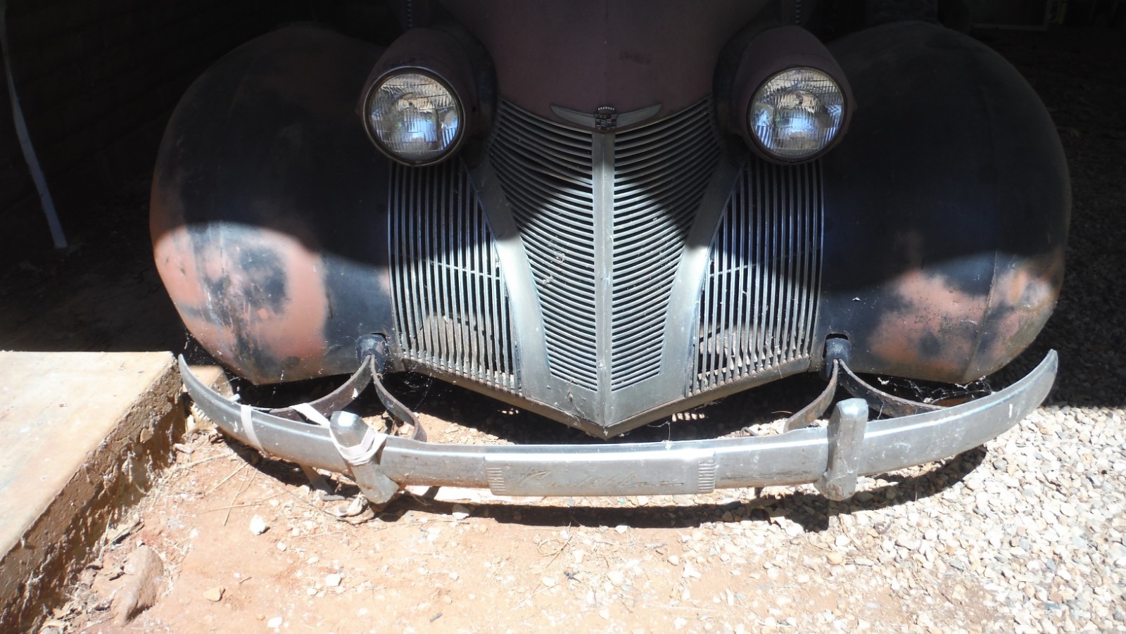 Cadillac-Series-60-Special-Fleetwood-1939-Sedan-11