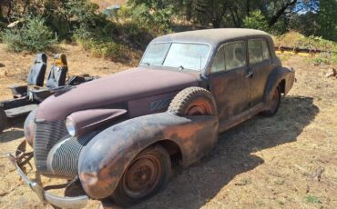 Cadillac-Series-60-Special-Fleetwood-1939-Sedan-2