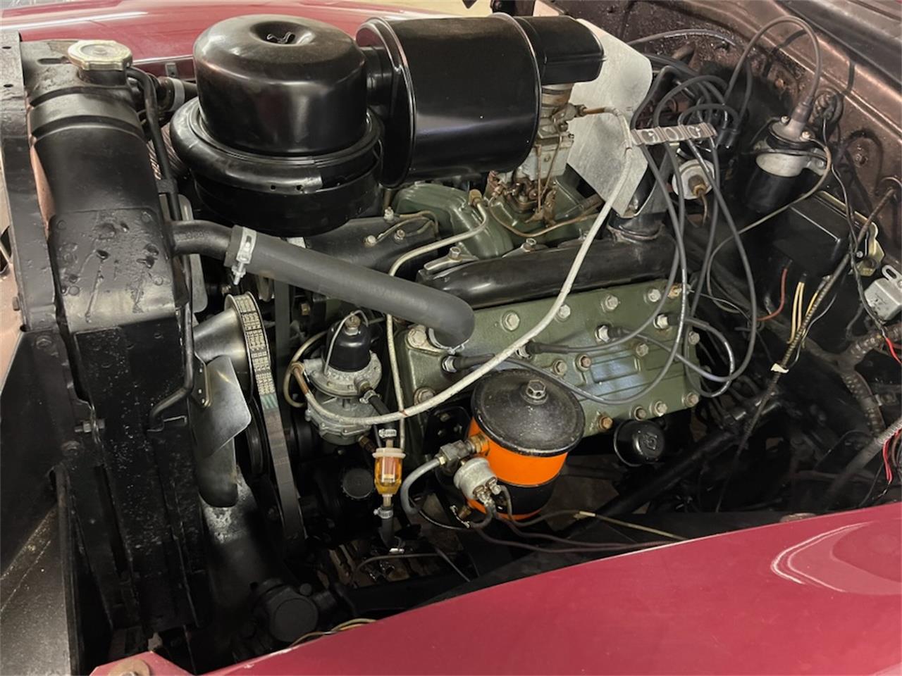 Cadillac-Series-62-1941-valcour-maroon-red-11