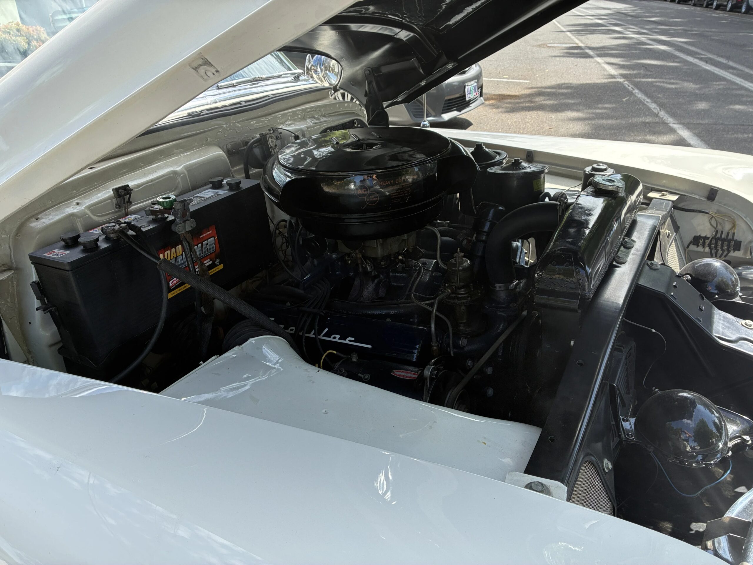Cadillac-Series-62-1953-White-Burgundy-1