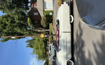 Cadillac-Series-62-1953-White-Burgundy-14