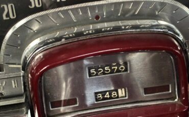 Cadillac-Series-62-1953-White-Burgundy-42