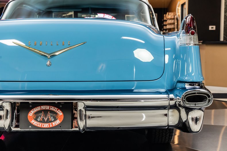 Cadillac-Series-62-1956-Tahoe-Blue-40