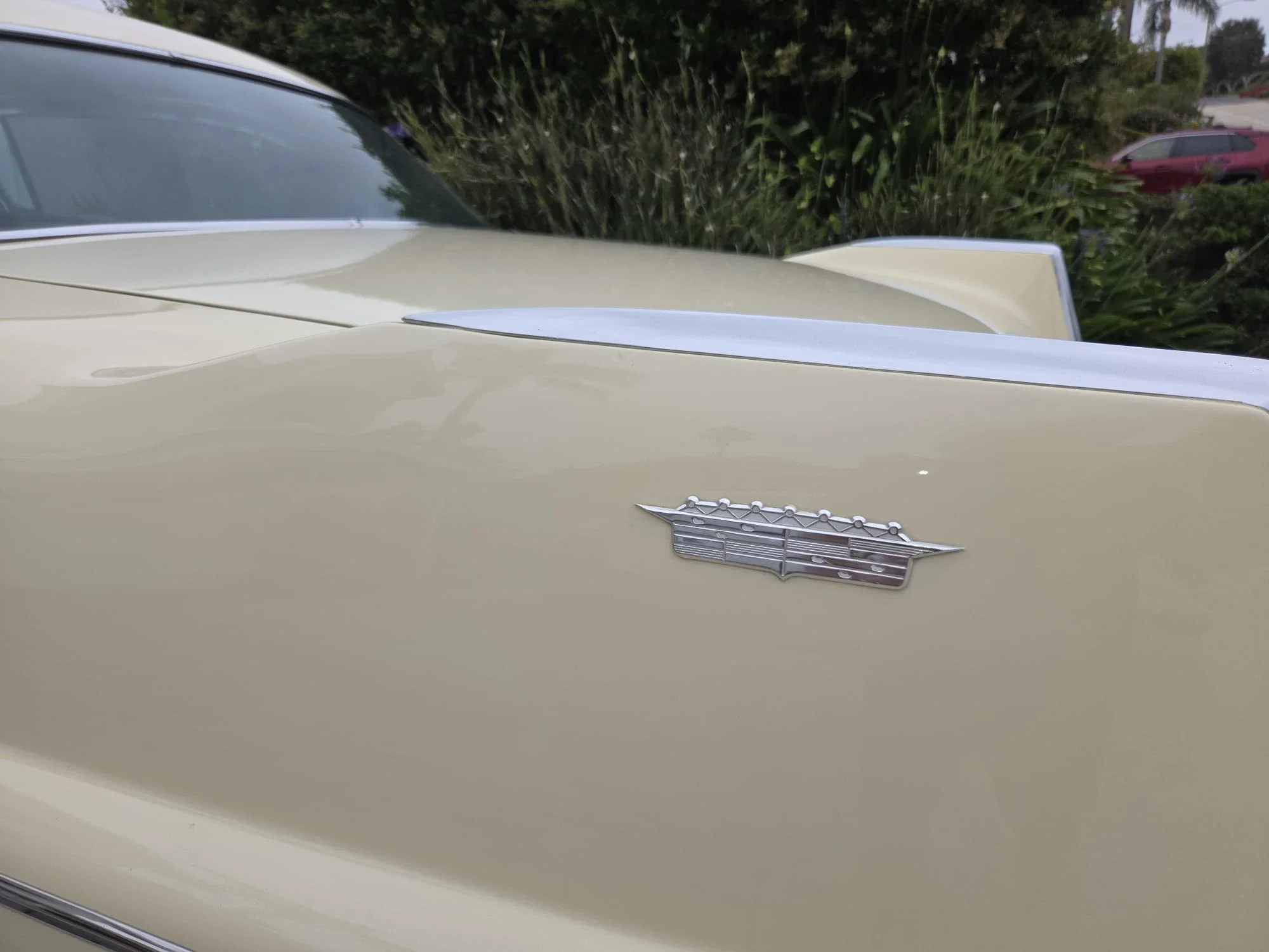 Cadillac-Series-62-1957-Off-White-Brown-18