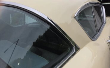 Cadillac-Series-62-1957-Off-White-Brown-21
