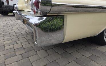 Cadillac-Series-62-1957-Off-White-Brown-23